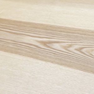 Edelsperrholz Olivesche – 3-lagig, 1,6 mm stark, mit markanter Maserung und hochwertiger Verarbeitung.